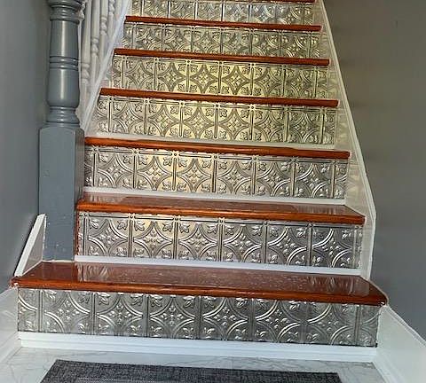 Entrance staircase
