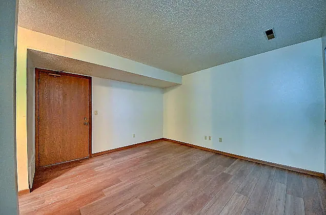34 Lincoln Ave — Photo 15