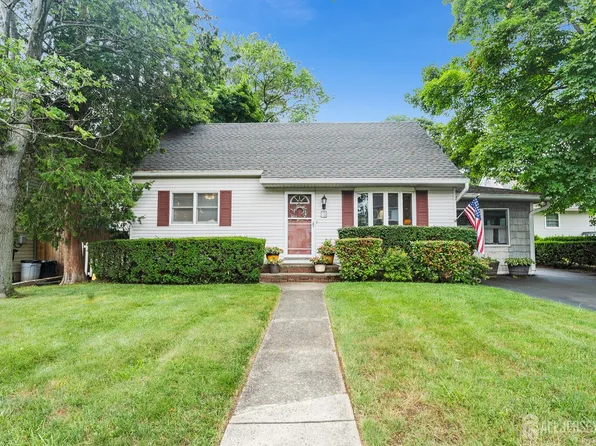 13 Quincy Rd, East Brunswick, NJ 08816