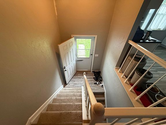 3rd image of 5160 Merry Oak Ct