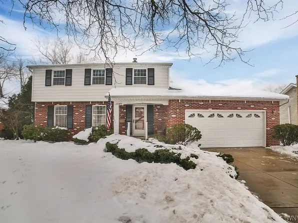 1540 Red Jacket Rd, Grand Island, NY 14072
