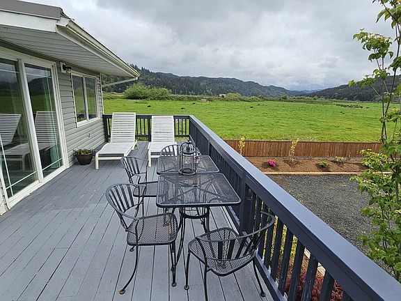 3rd image of 64183 Watsonville Rd