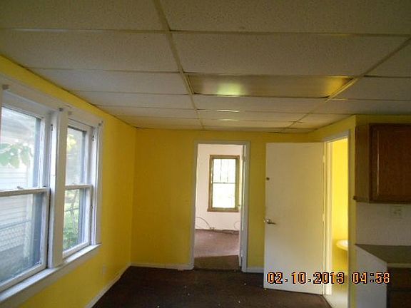 4th image of 1041 E 14th Ave