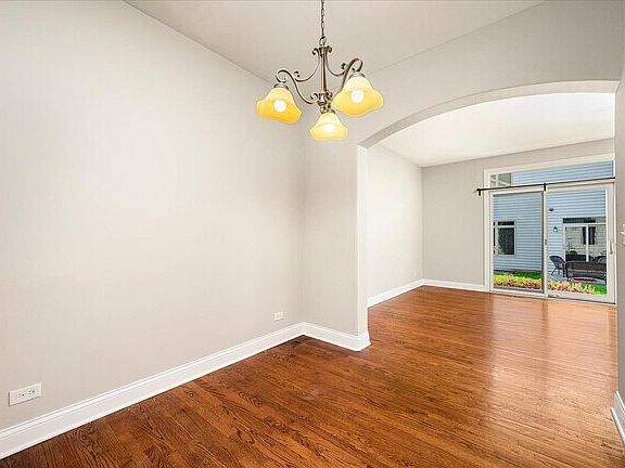 4th image of 172 Mayo Ct