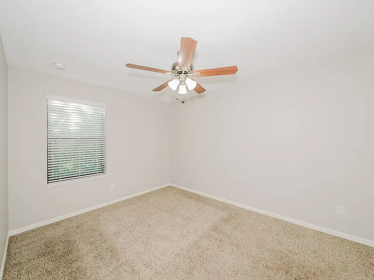 2305 50th Street Cir E — Photo 12