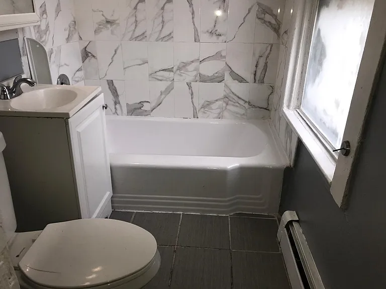 16 Westervelt Pl #3 — Photo 6