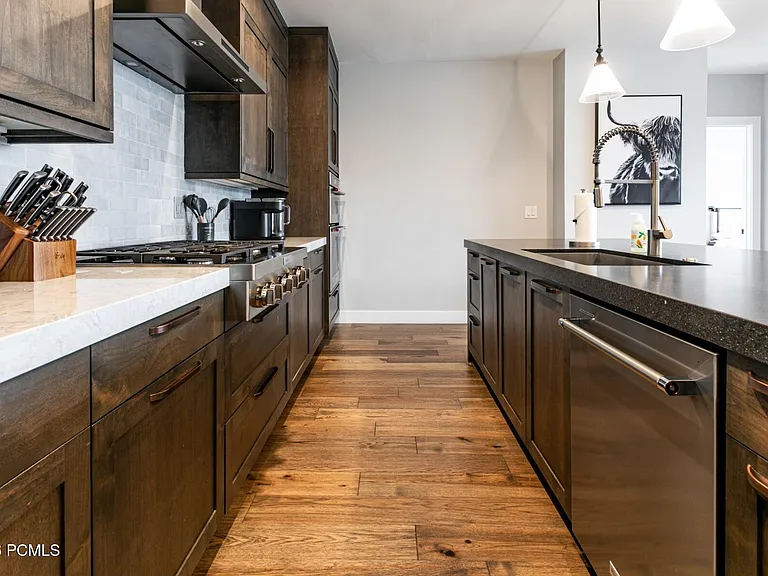 765 E Miner Way — Photo 6