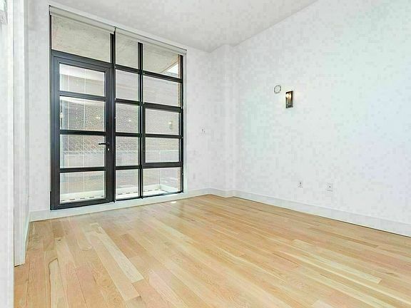 3rd image of 41-21 28th St #8S