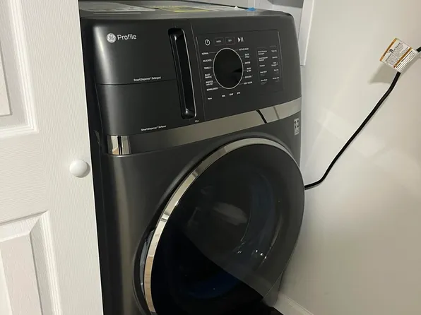 173 Van Horne Street image 18 of 22