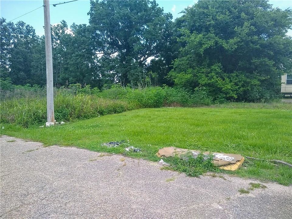 2nd image of 5116 N Johnson St