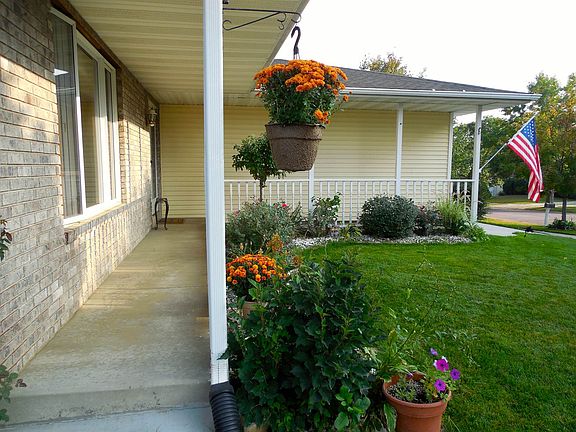 TASTEFUL LANDSCAPING