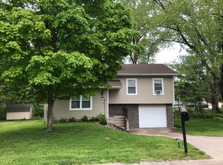 1805 W Amos Dr, Columbia, MO 65203