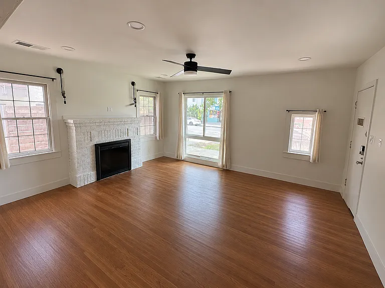 2617 T St — Photo 3
