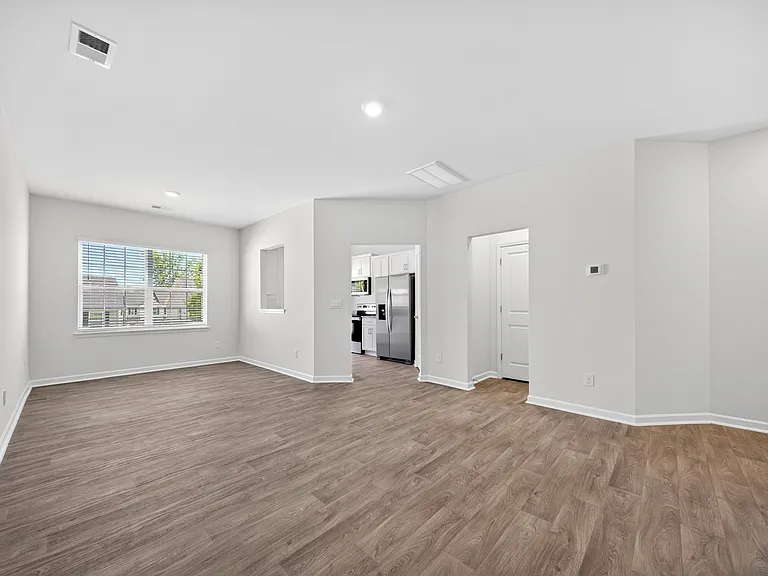 1175 Evelynnview Ln — Photo 19