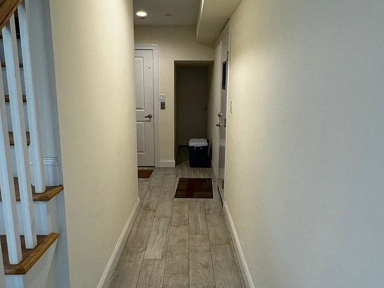 621 E Olive St #2 — Photo 17