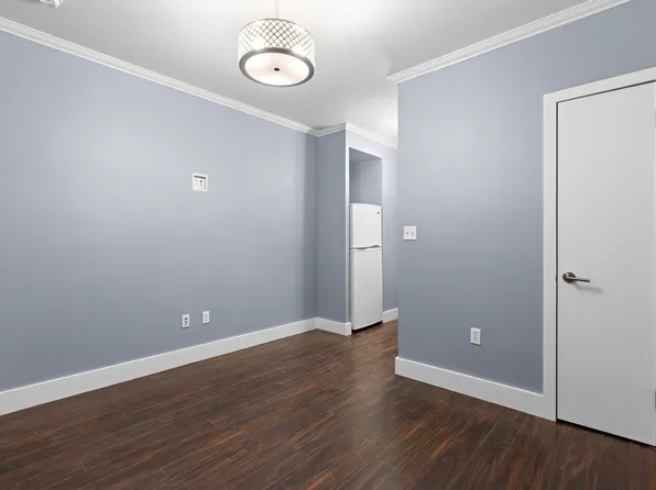 151 Sip Avenue image 3 of 16