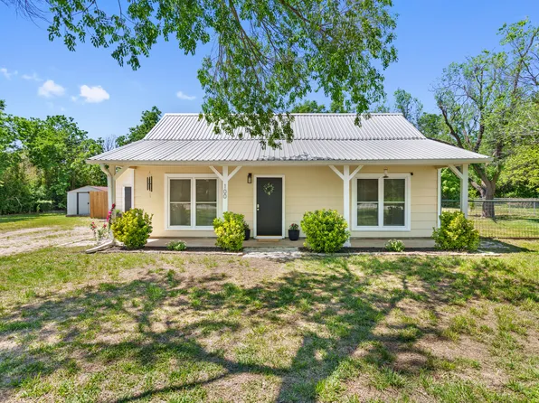 100 Snyders Trl, Liberty Hill, TX 78642