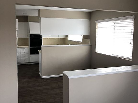 4th image of 4370 Hamilton St APT 4