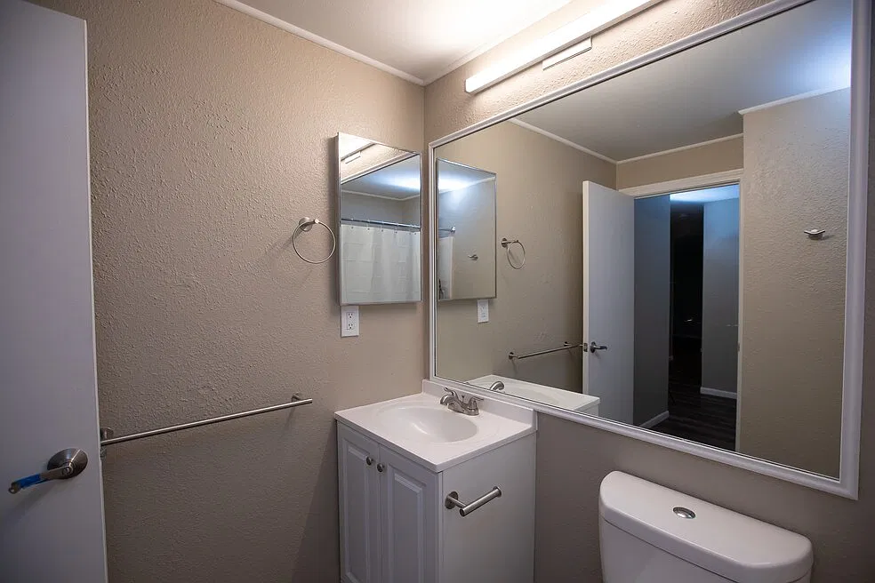 River Hill Apartments — Photo 4