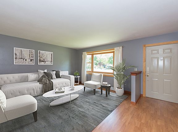 2nd image of 214 Oakdale Ave
