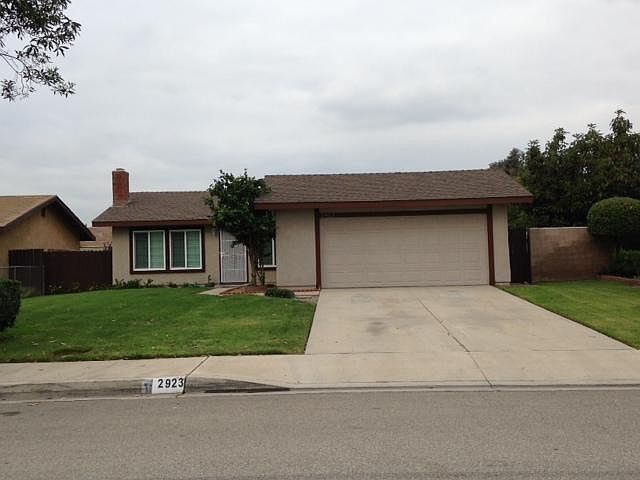 1st image of 2923 E Brookside Ct