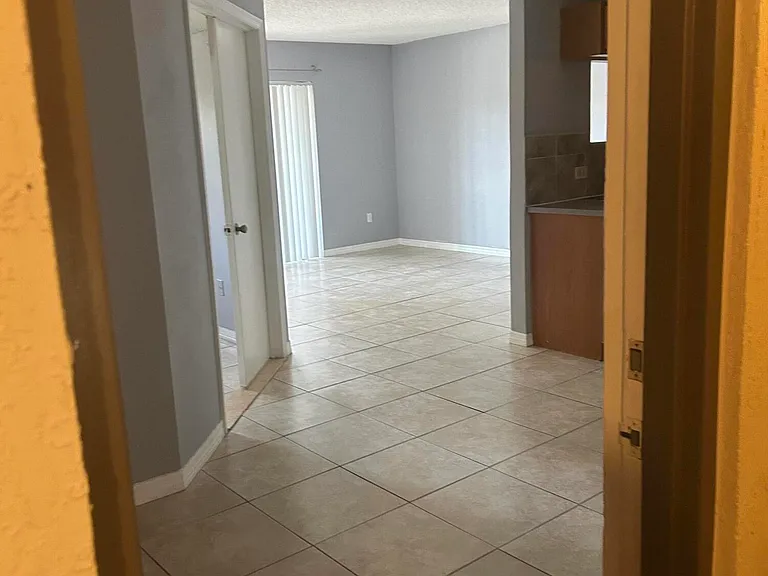 410 S Park Rd #1204 — Photo 13