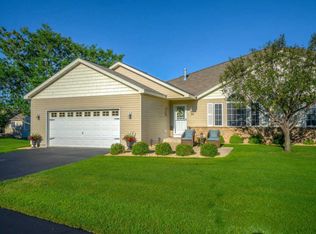 39 Brighton Path, Hudson, WI 54016