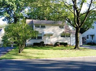 529 Warfield Rd, North Plainfield, NJ 07063