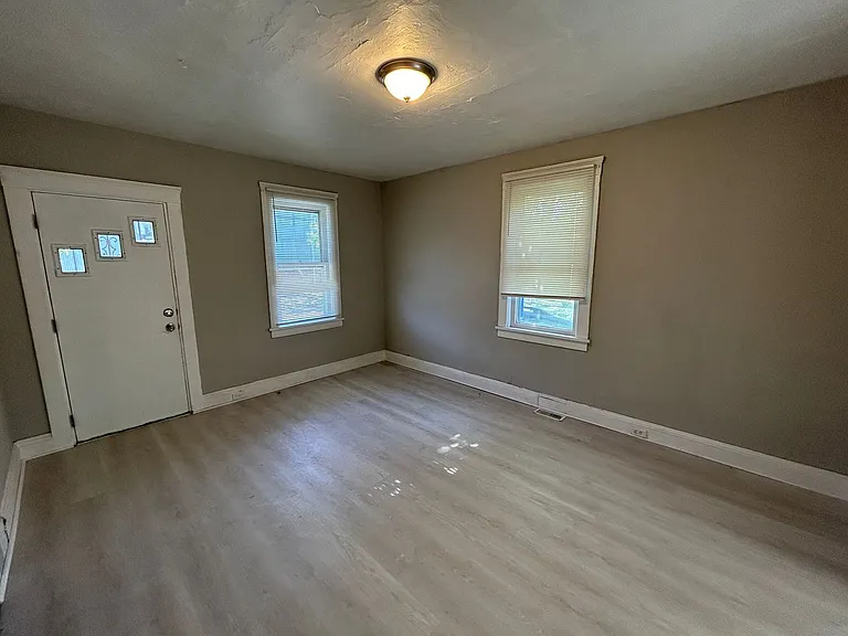 6818 Morgan Ave — Photo 13