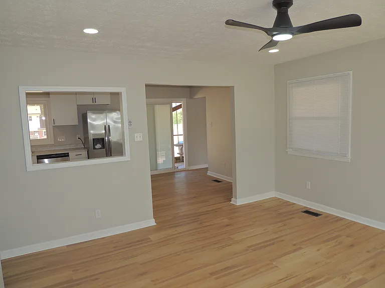 5200 Mawood Ave — Photo 8