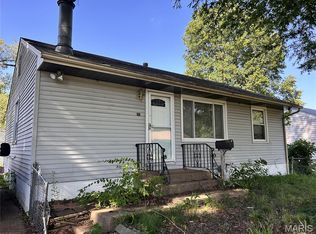 215 Midlothian Rd, Saint Louis, MO 63137