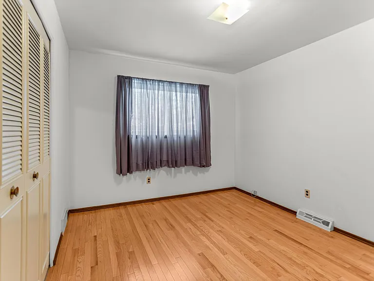 14580 Ford Ave — Photo 21