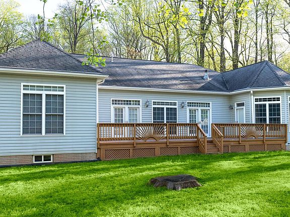 4th image of 4300 Pinetree Rd