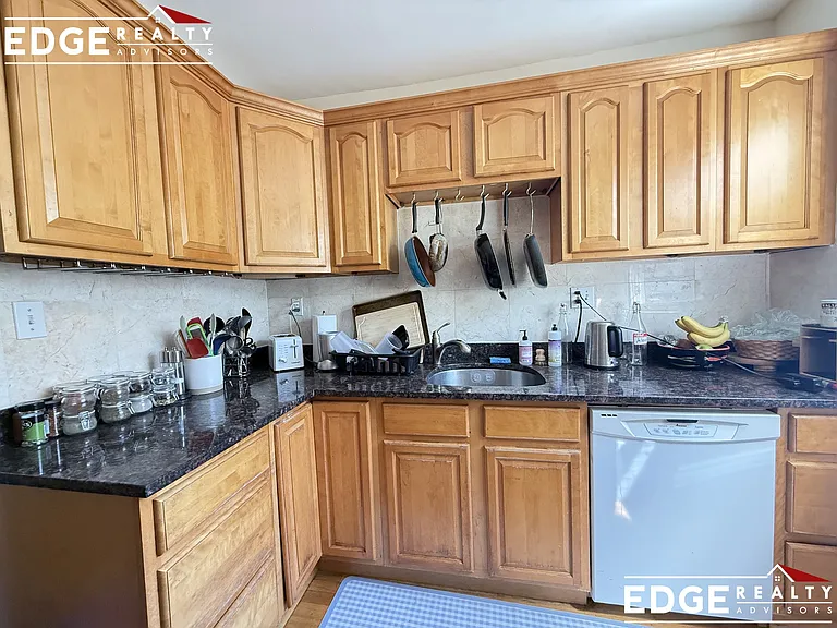 35 Magnus Ave #3 — Photo 6