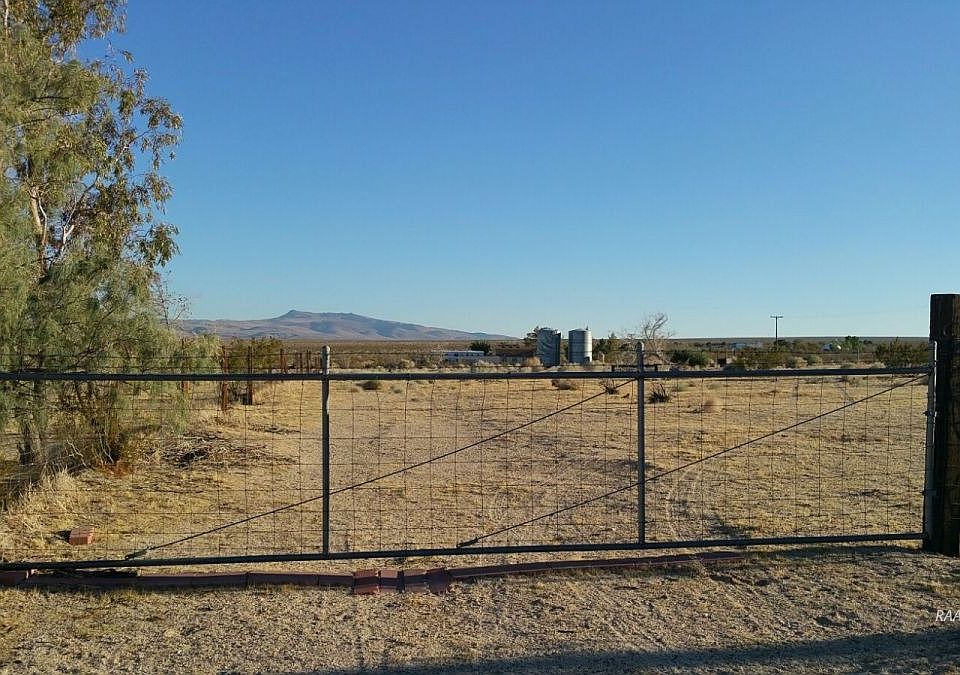 1st image of 846 Sierra Vista St