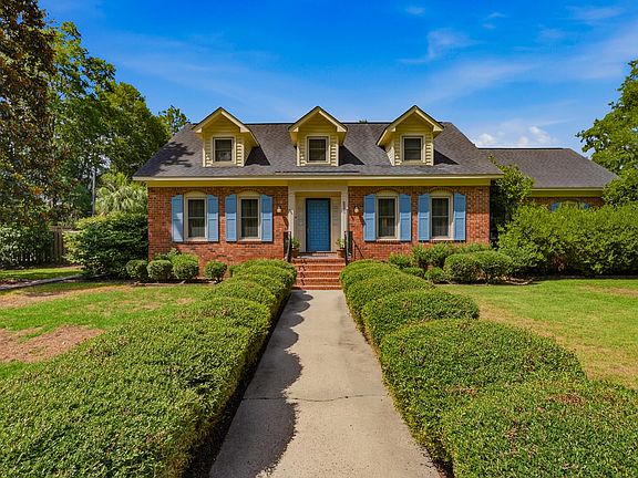 4th image of 255 Longleaf Dr