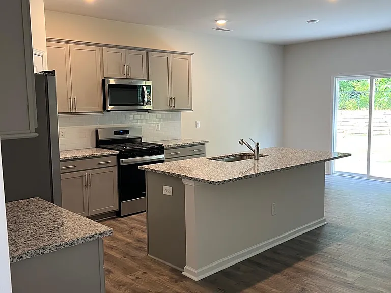 7014 Saddlebred Dr — Photo 5
