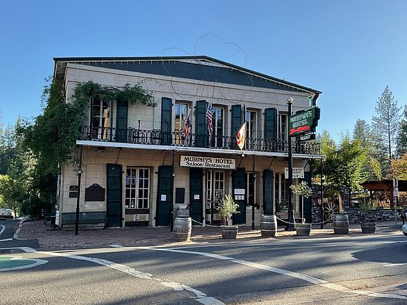 4th image of 3065 Apache Rd