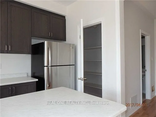 115 Beechborough Cres — Photo 3