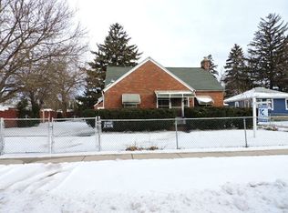 616 Keep Ave, Elgin, IL 60120