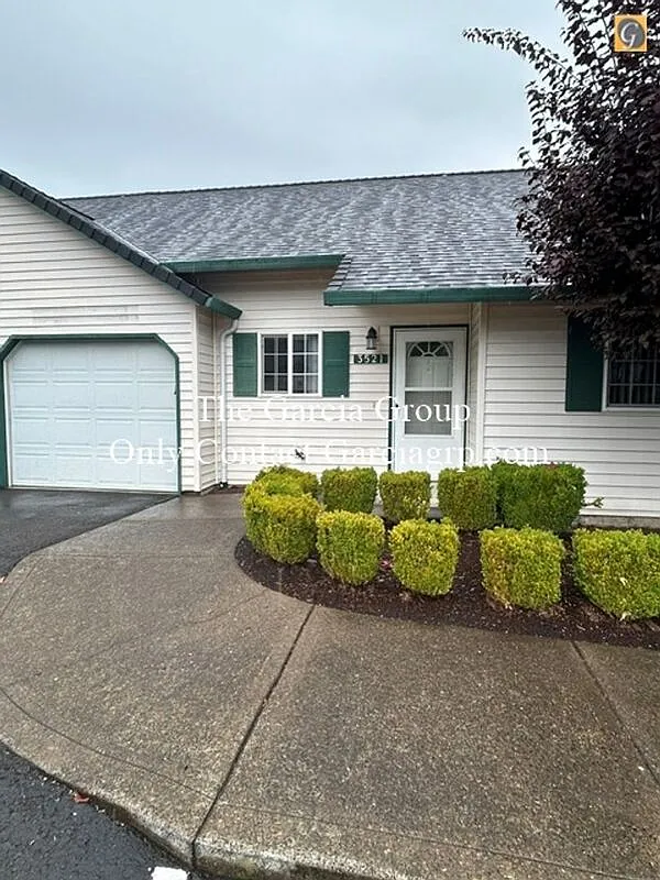 2 bed, 2.0 bath, 1170 sqft, $1,995 — Photo 1