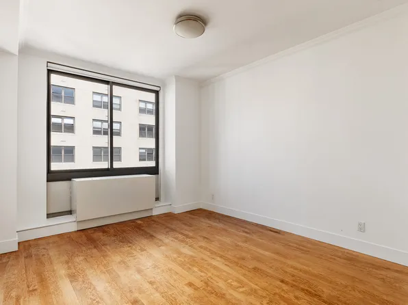 242 East 25th Street image 8 of 9