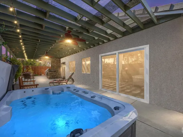 5510 Edge Water Ct, Bakersfield, CA 93312