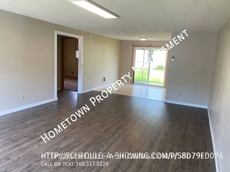 1356 Park Ave E #1 — Photo 4