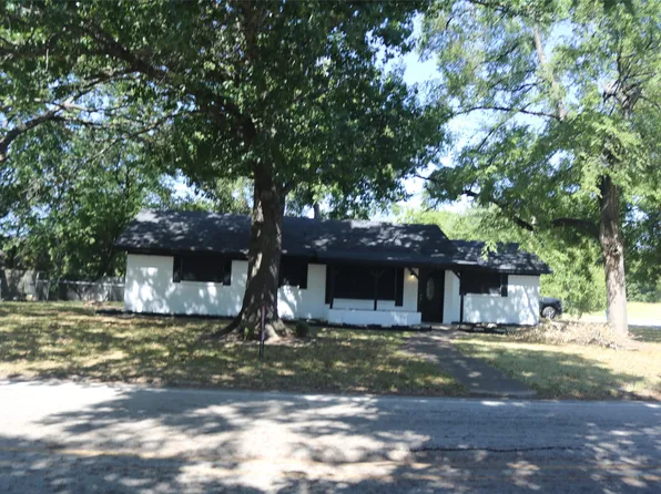 407 N Jefferson St, Kaufman, TX 75142