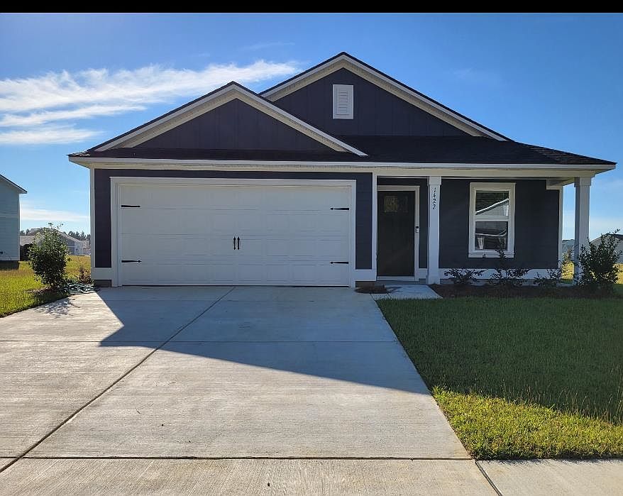 1st image of 1422 King Oaks Loop