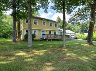 39 Holly Mar Hill Rd, Northford, CT 06472