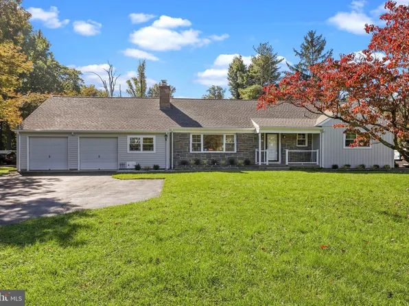 1221 Yardley Rd, Morrisville, PA 19067