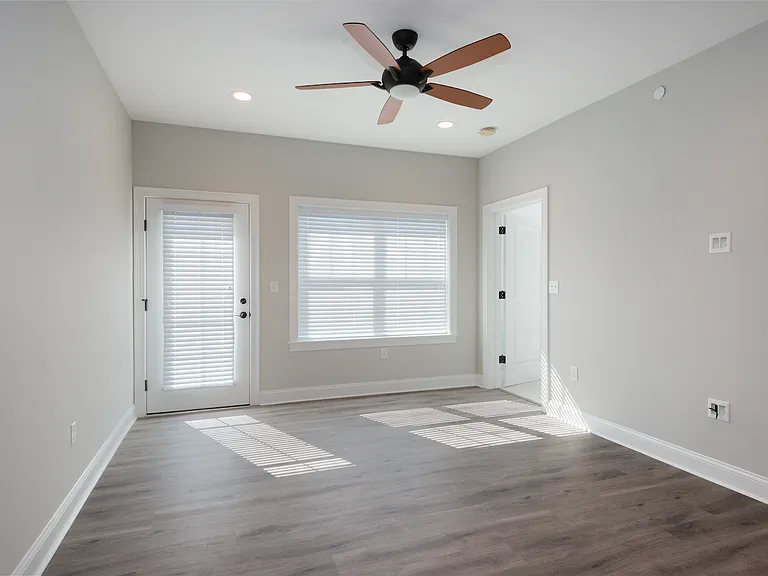 The Residence at Joans Farm — Photo 14