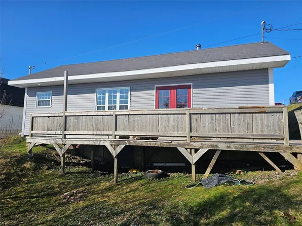8 Second Avenue, Port Aux Basques, NL A0M1C0
